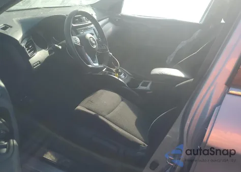 2019 Nissan Rogue Sport S z USA, uszkodzony, nr VIN JN1BJ1CP3KW529241